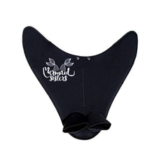 Zwarte Mermaid Sisters Pro Monovin met logo, ontworpen voor stabiliteit en grip tijdens het zeemeerminzwemmen.